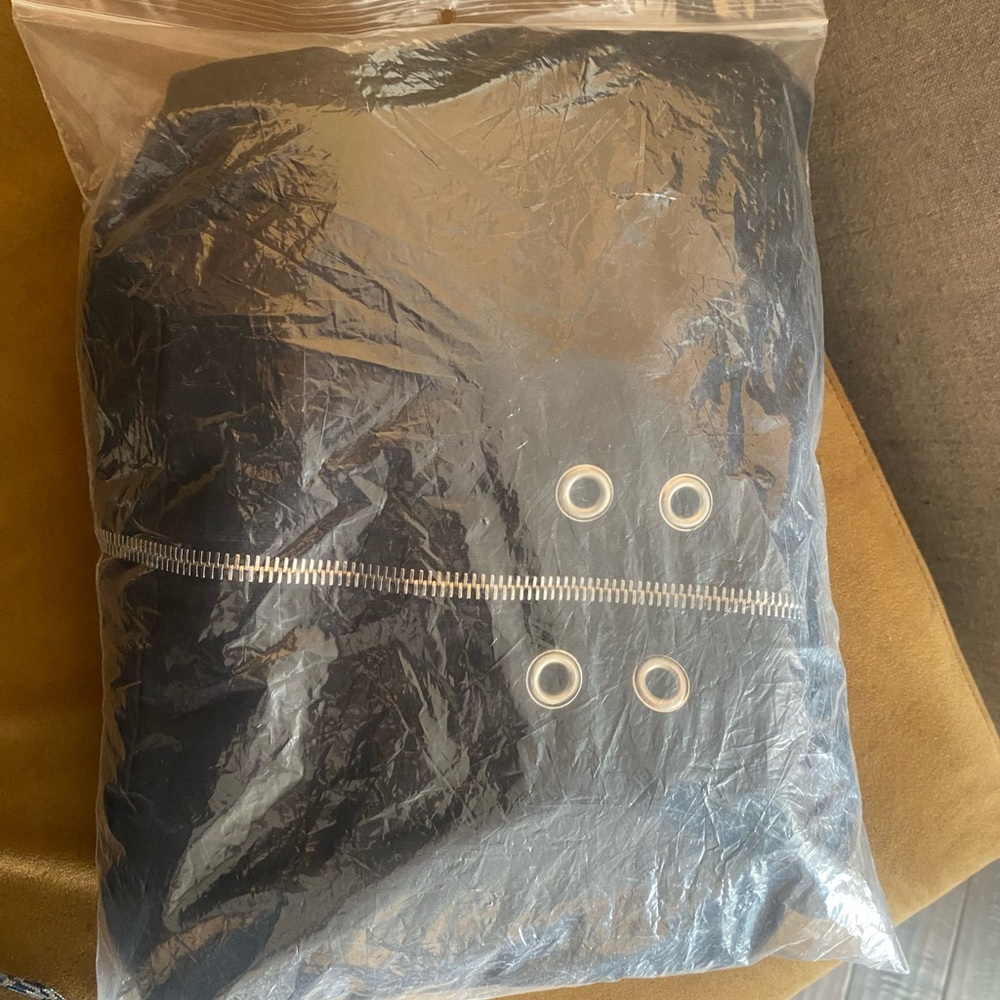 Hello selling Rick owens new in package package not open comes with all tags